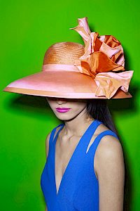 eleganter Damenhut festlicher Strohhut rosa orange Hochzeit Pferderennen Ascot by Hutdesign Nicki Marquardt München -  Bild-2
