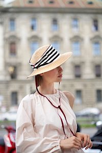Travel hat ladies summer straw natural black and white band -  image-2