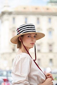 Travel hat ladies summer straw natural black and white band -  image-4
