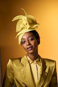 Couture | Fascinator Hut in gelb (Unikat Nr. 440) -  Bild-3