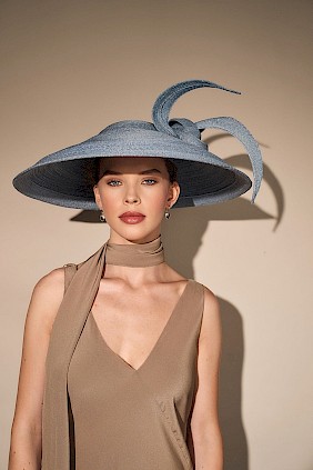 Elegant hat for ladies Couture Nr. 450